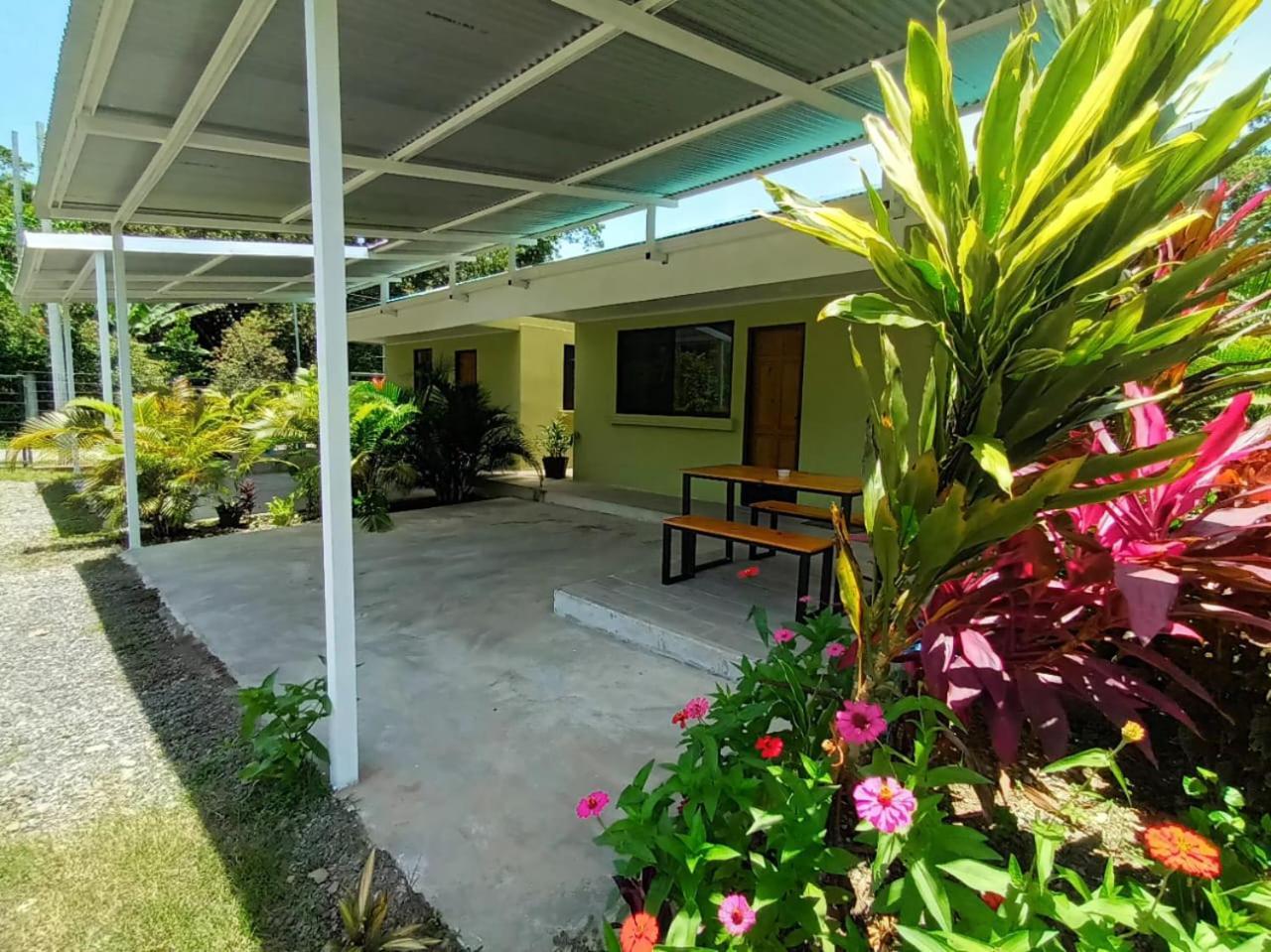 Serenity Houses Cahuita Exteriér fotografie